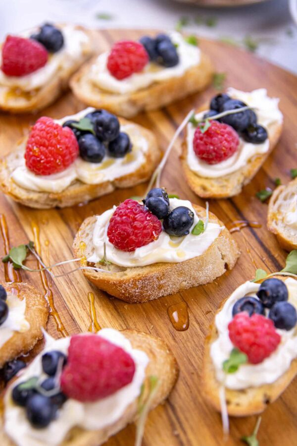 Berry and Mascarpone Crostini